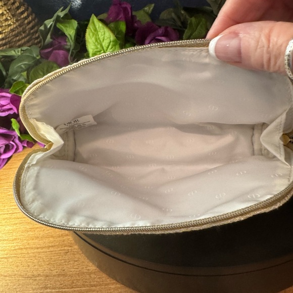 NWOT Dior Beauty Gold Metallic Pouch